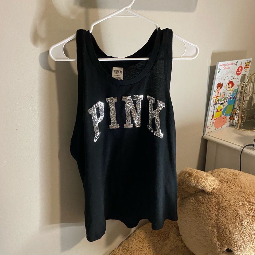 Vs pink tee